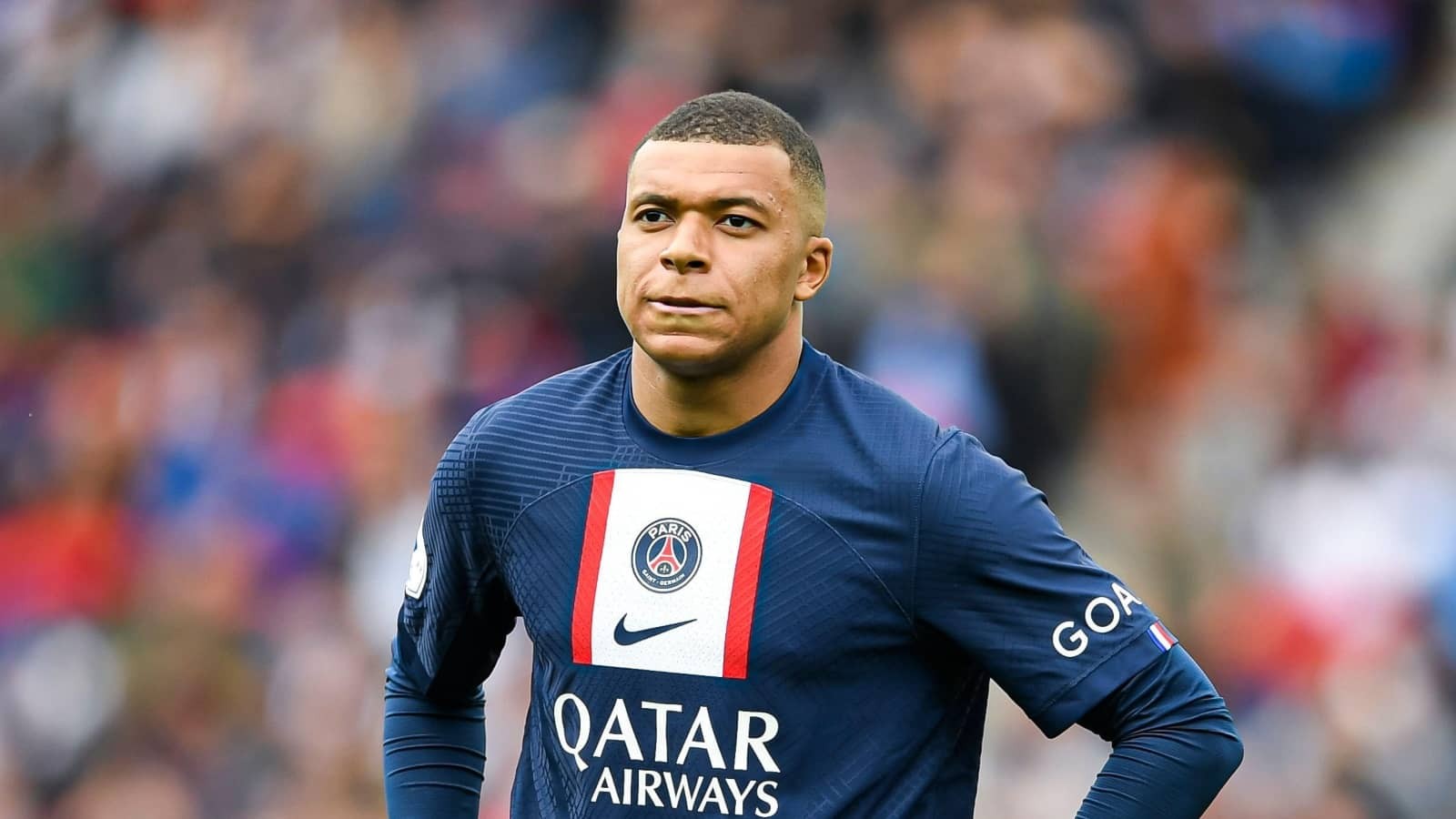 kylian-mbappe-looks-frustrated-during-psg-match-1684147776.jpg