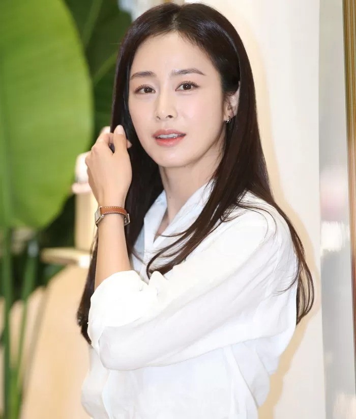nhan-sac-kim-tae-hee-1-1684406976.jpg