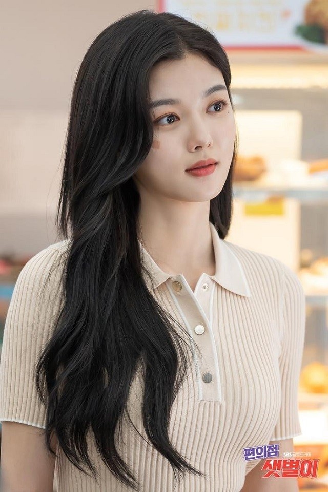 kim-yoo-young-1-1684469552.jpg
