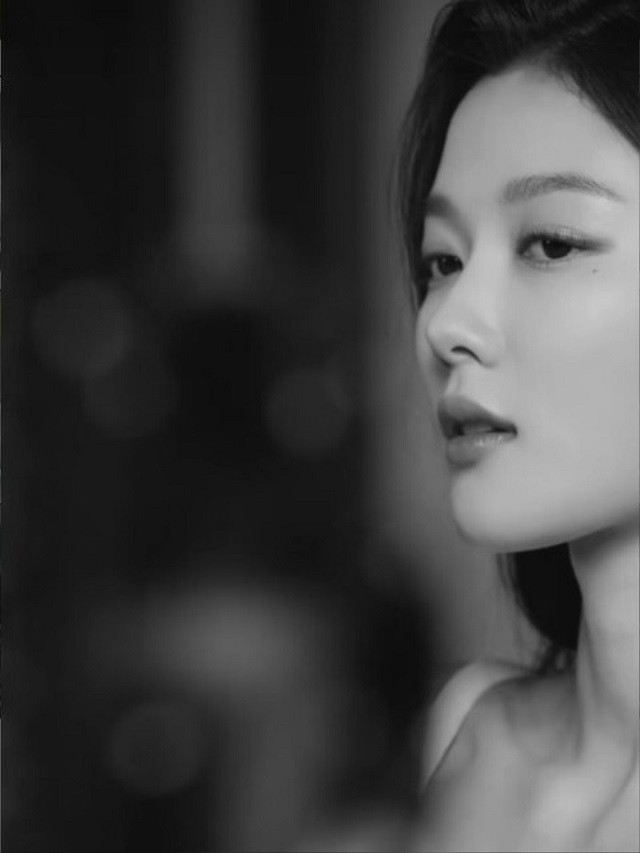 kim-yoo-young-4-1684469552.jpg