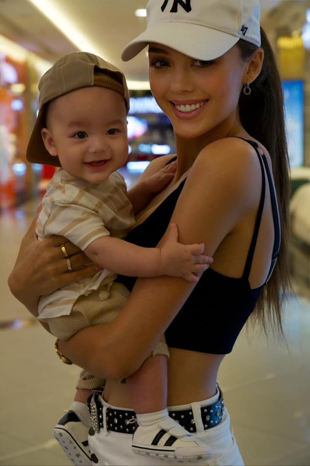 vo-tay-bui-tien-dung-khoe-anh-con-trai-1685070341.jpg