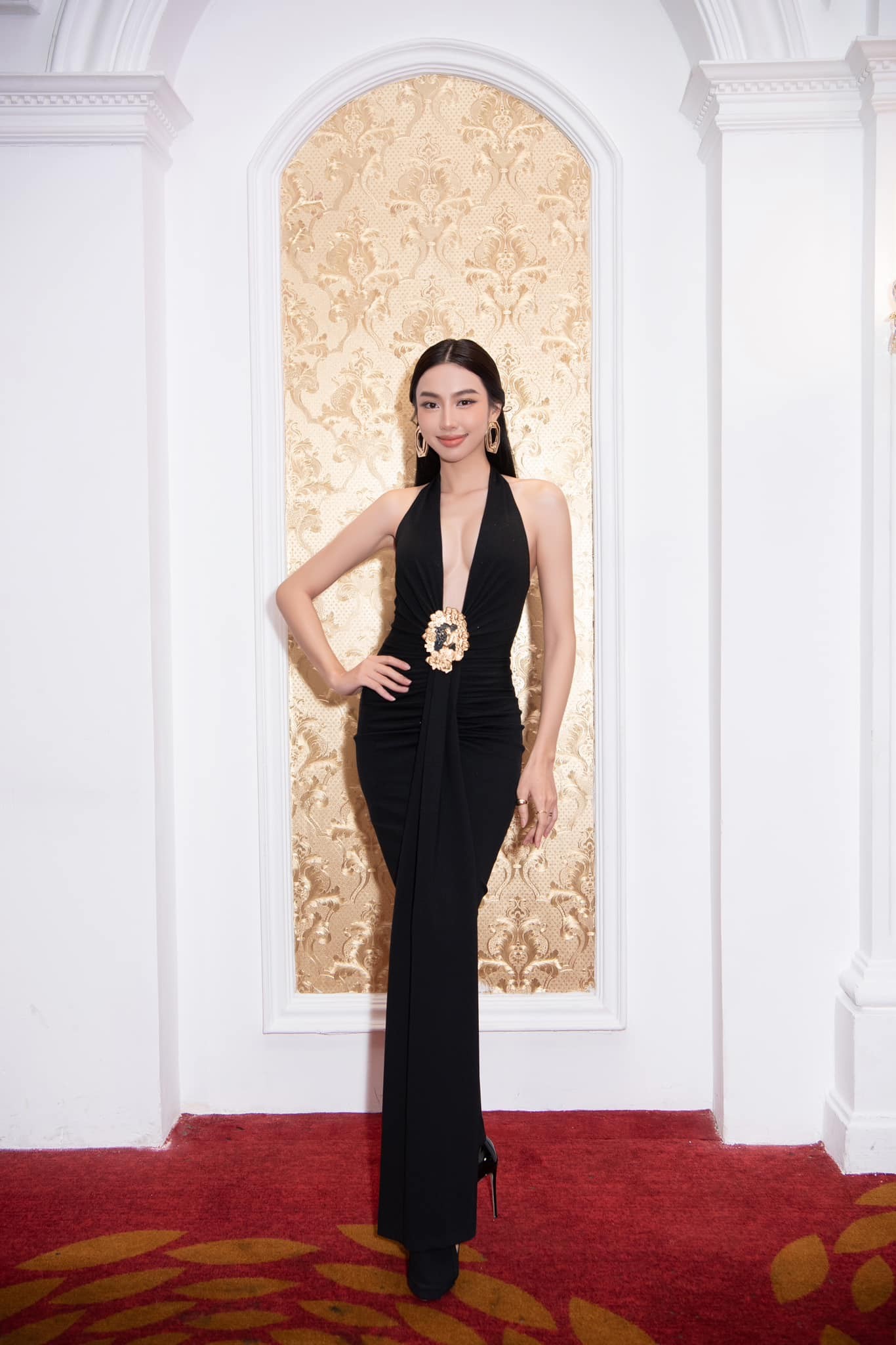 thuy-tien-dao-nay-an-van-kin-nhu-hu-nut-van-keo-ly-vo-cung-10-1685434846.jpg