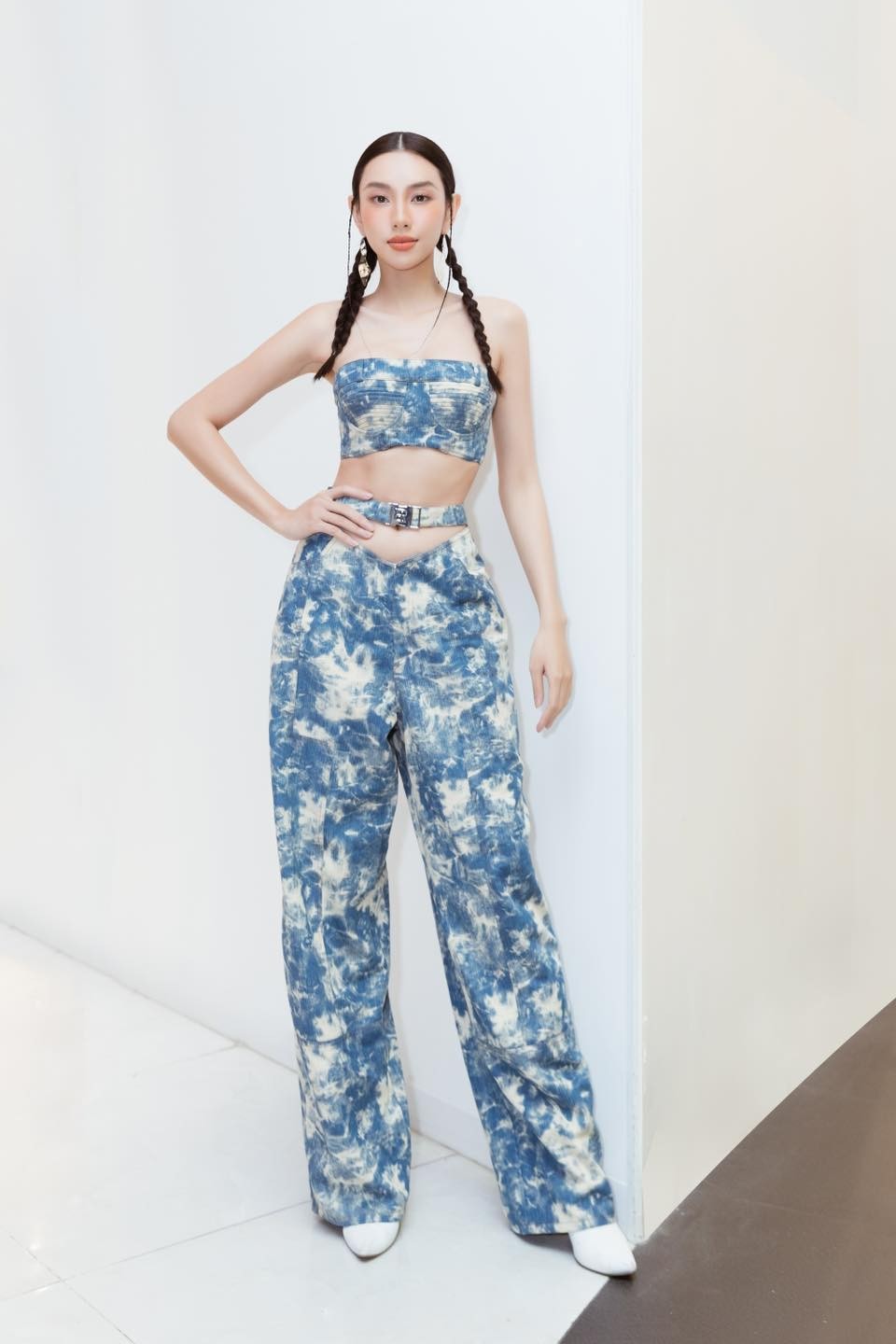 thuy-tien-dao-nay-an-van-kin-nhu-hu-nut-van-keo-ly-vo-cung-2-1685434846.jpg