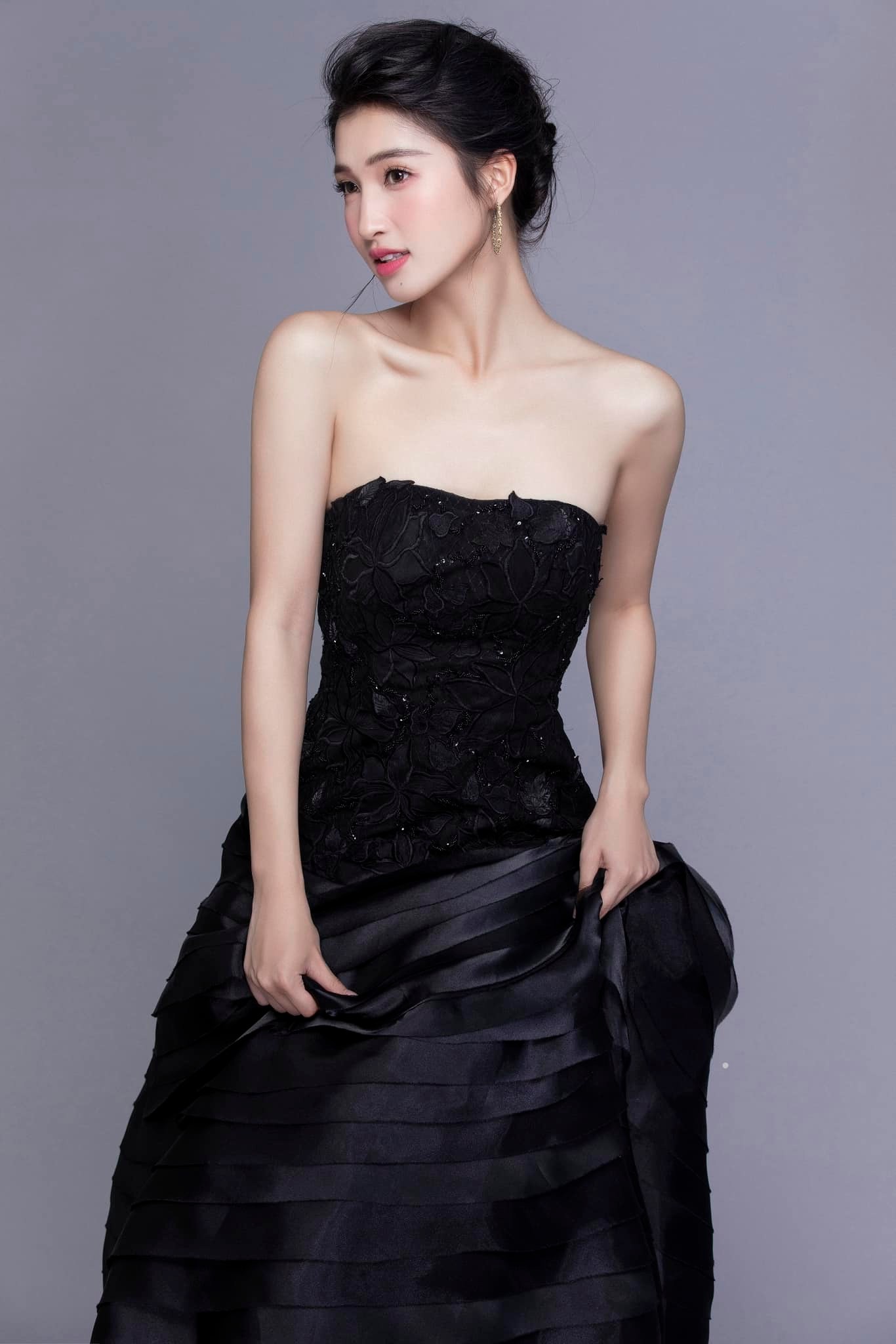 phuong-nhi-thi-miss-international-2023-lien-tuc-co-tin-hieu-tich-cuc-ky-tich-nhu-thuy-tien-co-lap-lai-3-1685691972.jpg