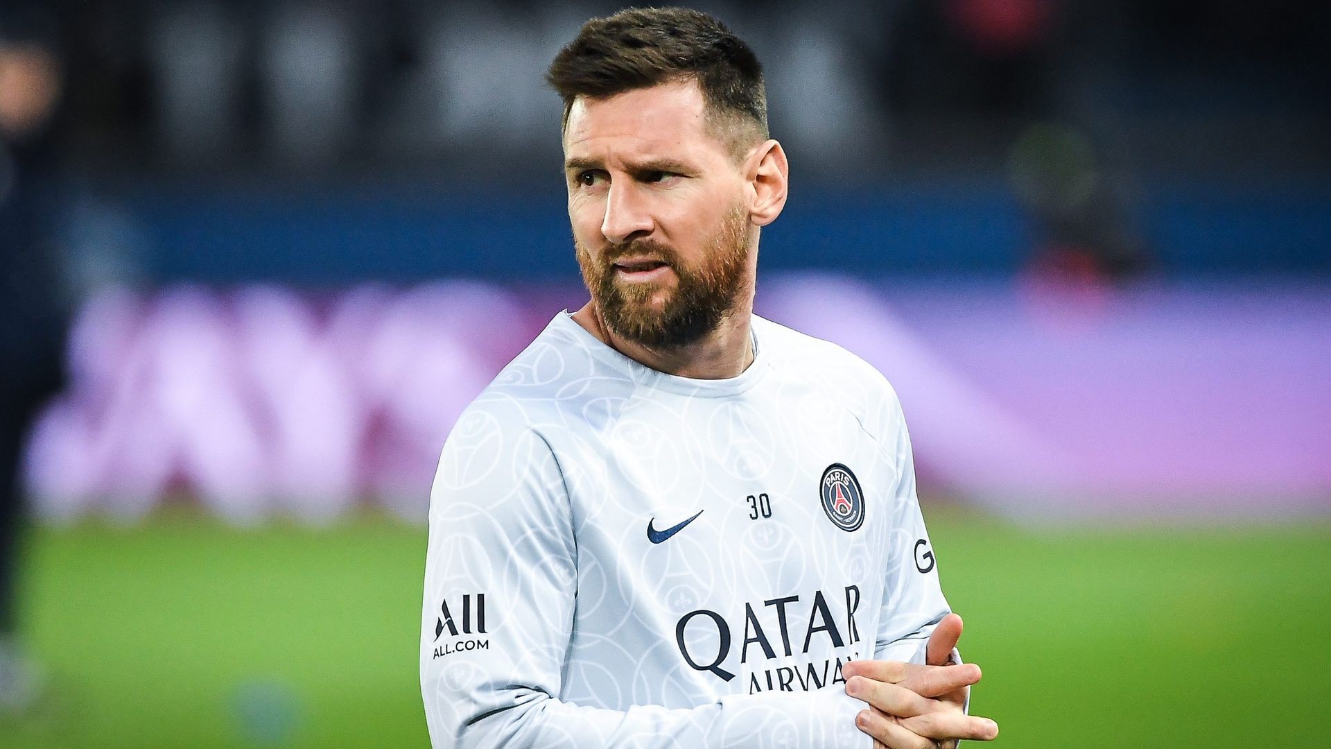 lionel-messi-training-top-1-1685789325.jpeg