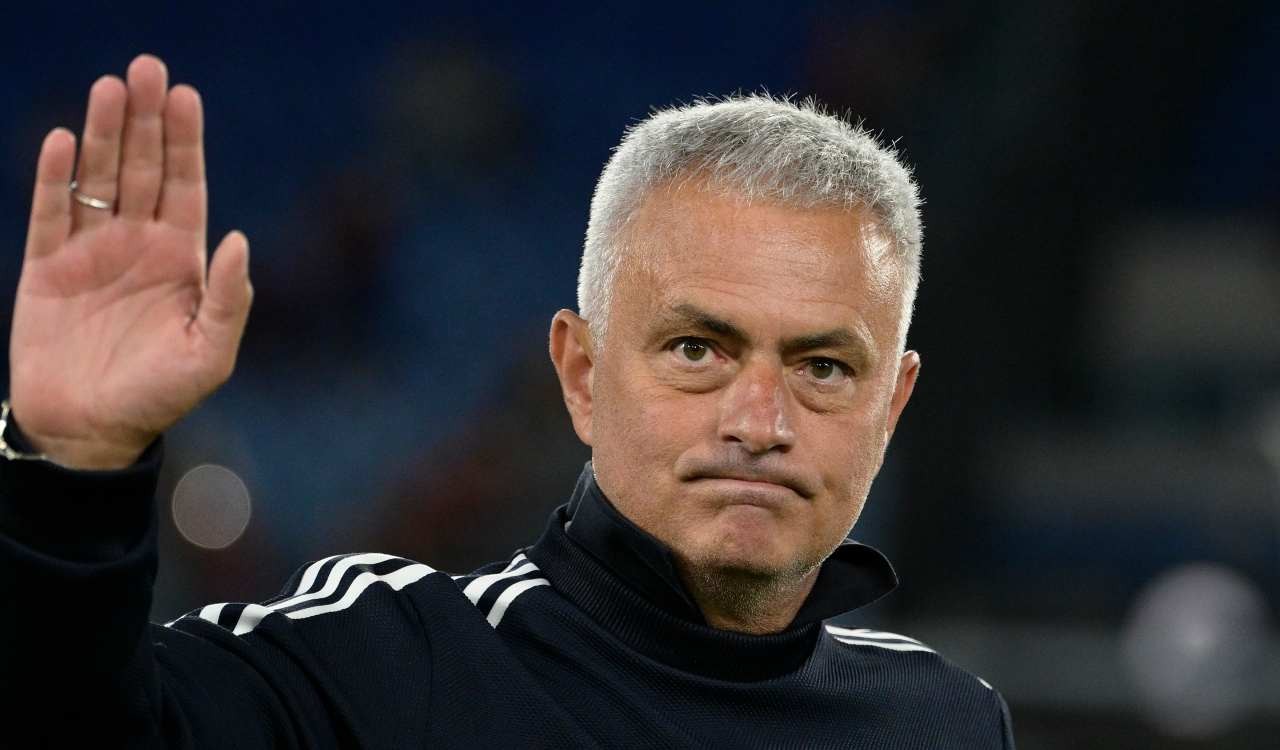 jose-mourinho-roma-1686788286.jpg