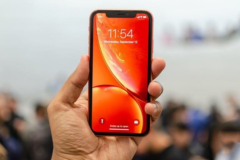 iphone-xr-8-1687164133.jpg