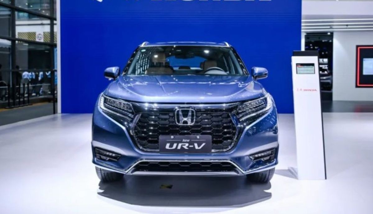 tin-xe-trua-196-kia-seltos-2023-san-sang-xuat-tran-quyet-cho-hyundai-creta-nem-mui-dau-kho-anh-4-1687157080.jpg