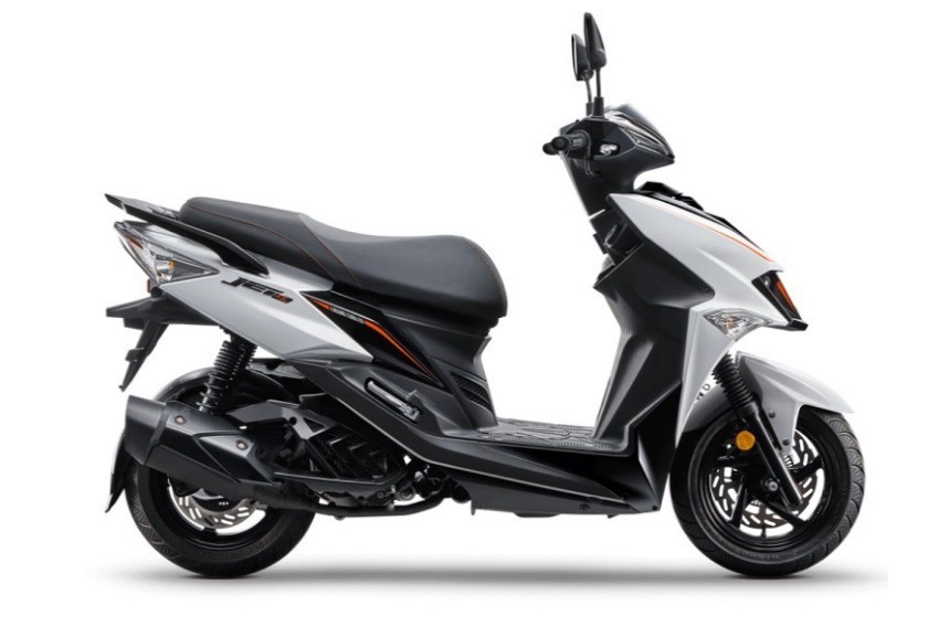 honda-sh-125i-lep-ve-truoc-doi-thu-moi-co-thiet-ke-dep-khong-cho-che-dong-co-day-an-tuong-anh-5-1687229279.jpg
