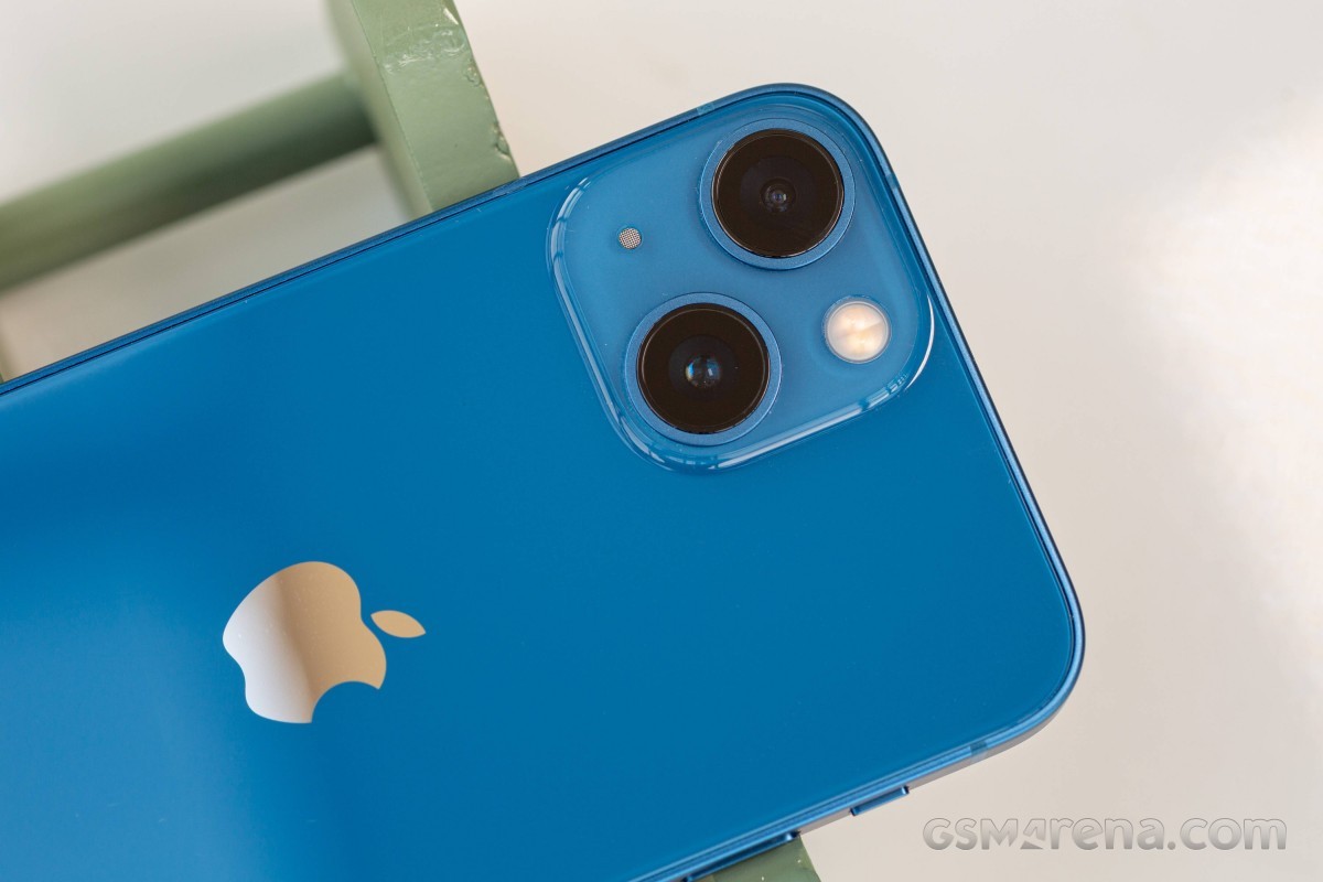 iphone-12-1687231543.jpg
