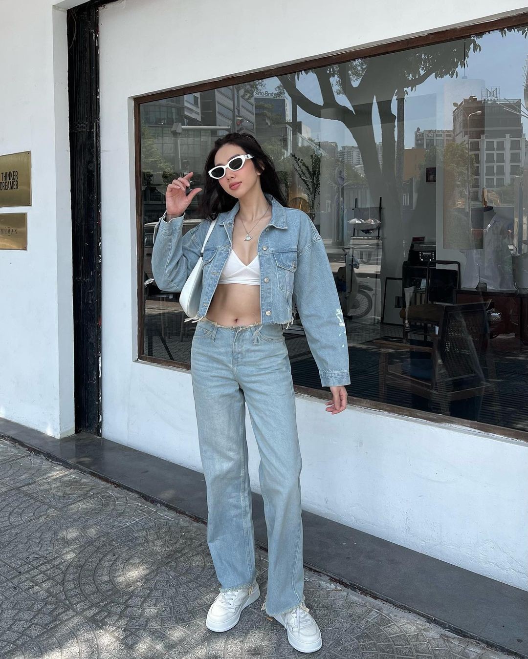 thuy-tien-street-style-1-1679491842-1687235795.jpg