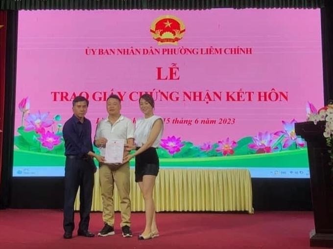 phuong-oanh-thay-doi-dien-mao-3-1688114051.jpg