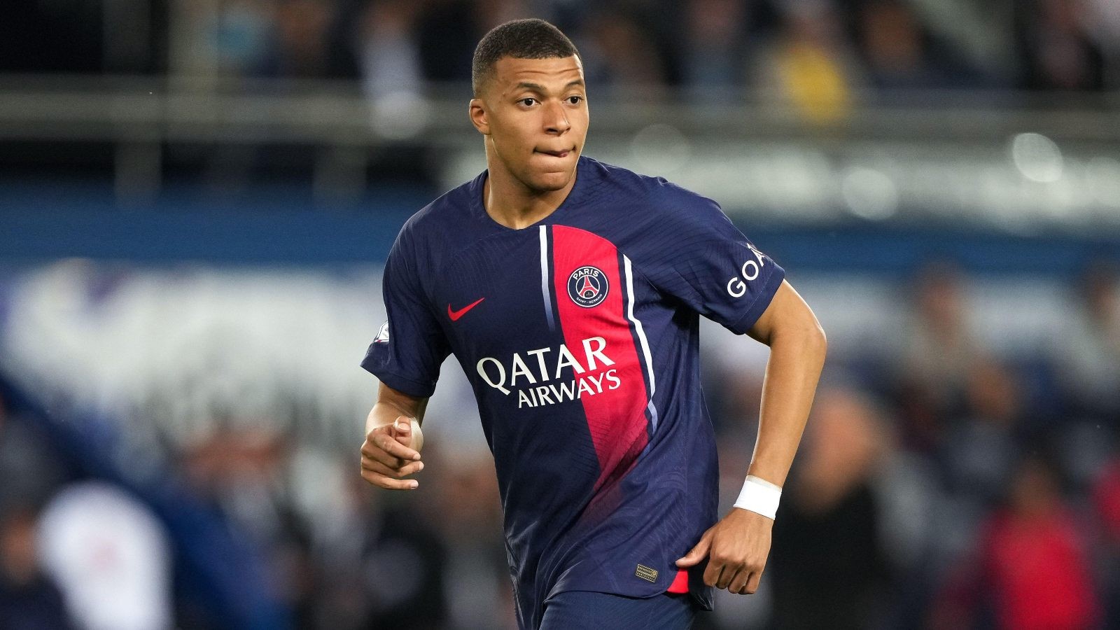 kylian-mbappe-psg-f3651-1689082334.jpg