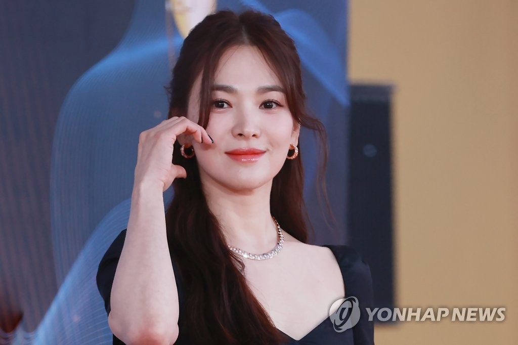 song-hye-kyo-11-1689782048.jpeg