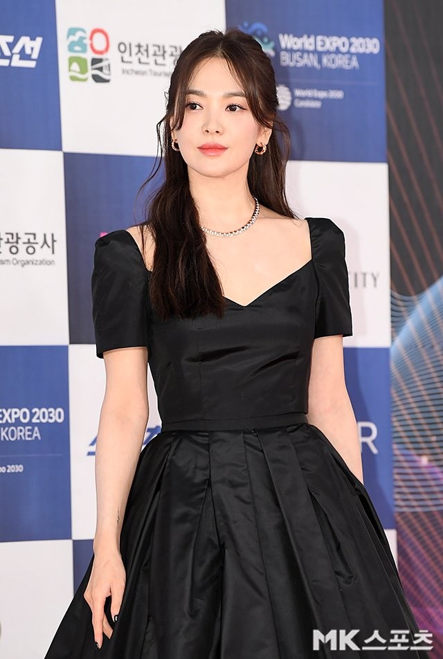 song-hye-kyo-14-1689781868.jpeg