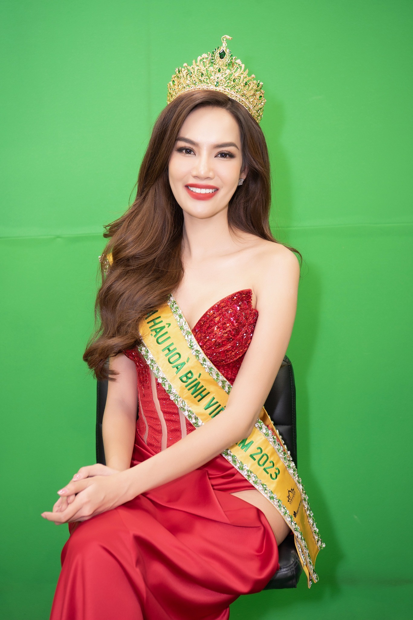 ba-pham-kim-dung-bao-tin-vui-ve-le-hoang-phuong-dan-tinh-chi-biet-tram-tro-5-1693971272.jpg