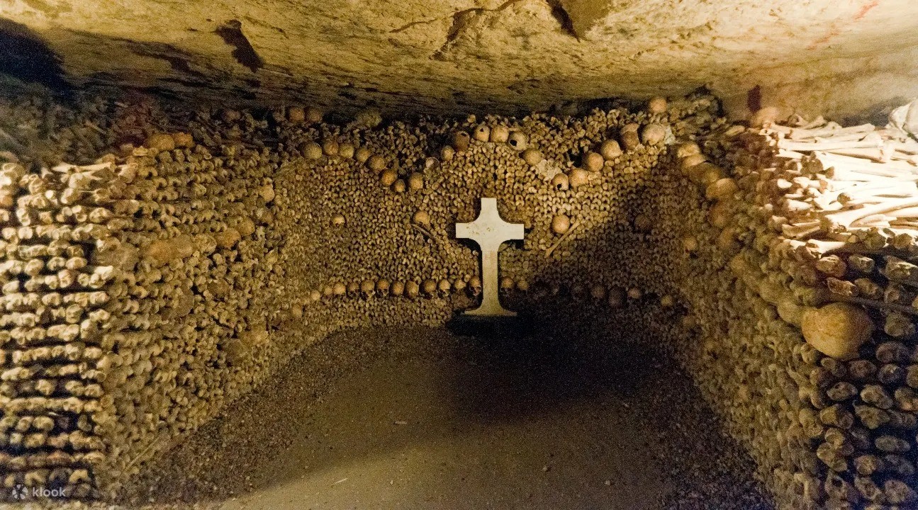 lang-mo-catacombs-1694681598.jpg