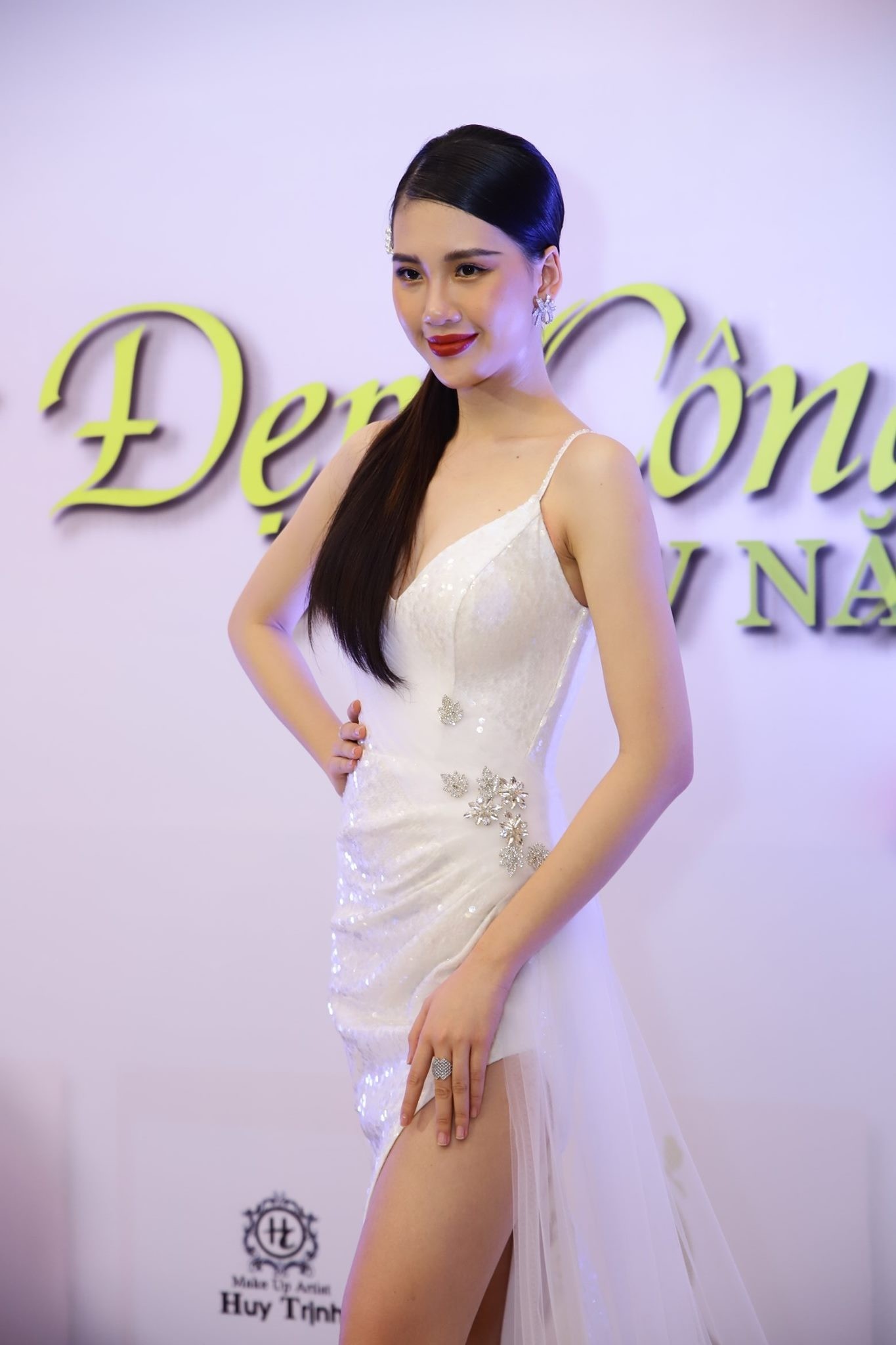 anh-doi-thuong-cua-miss-universe-1696304309.jpg