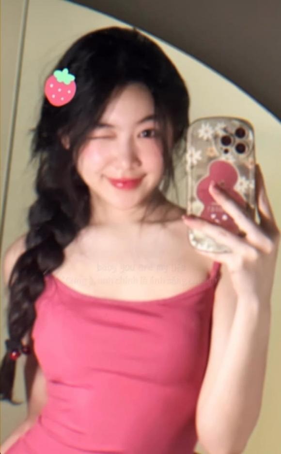 con-gai-quyen-linh-2-1700469980.jpg
