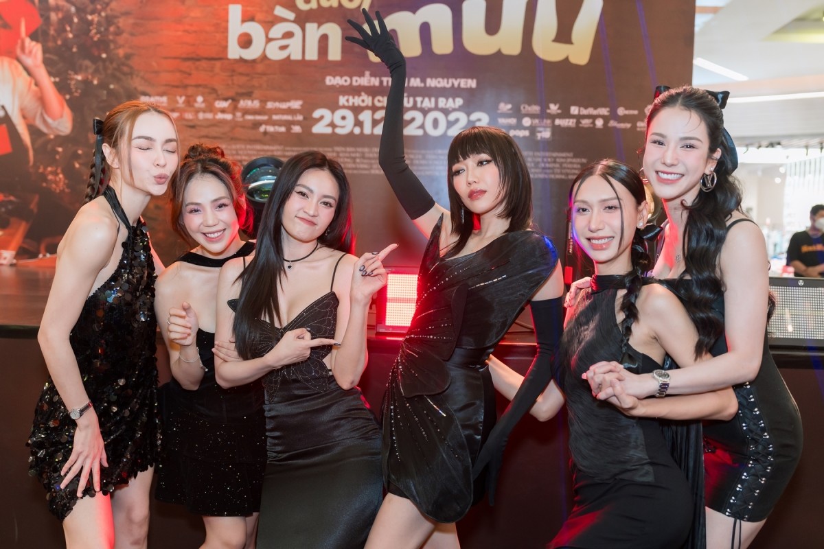 tren-ban-nhau-duoi-ban-muu-17-1703637069-1703817625.jpg