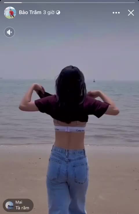 doi-truong-u20-nu-viet-nam-gay-sot-voi-man-coi-ao-khoe-dang-tuyet-hao-1681705961.mp4