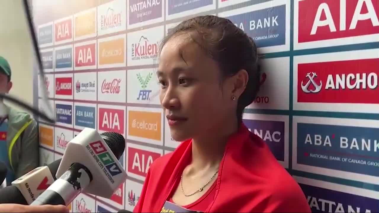 hot-girl-dien-kinh-my-tien-khoc-nuc-no-khi-am-luon-hcv-sea-games-1684034428.mp4