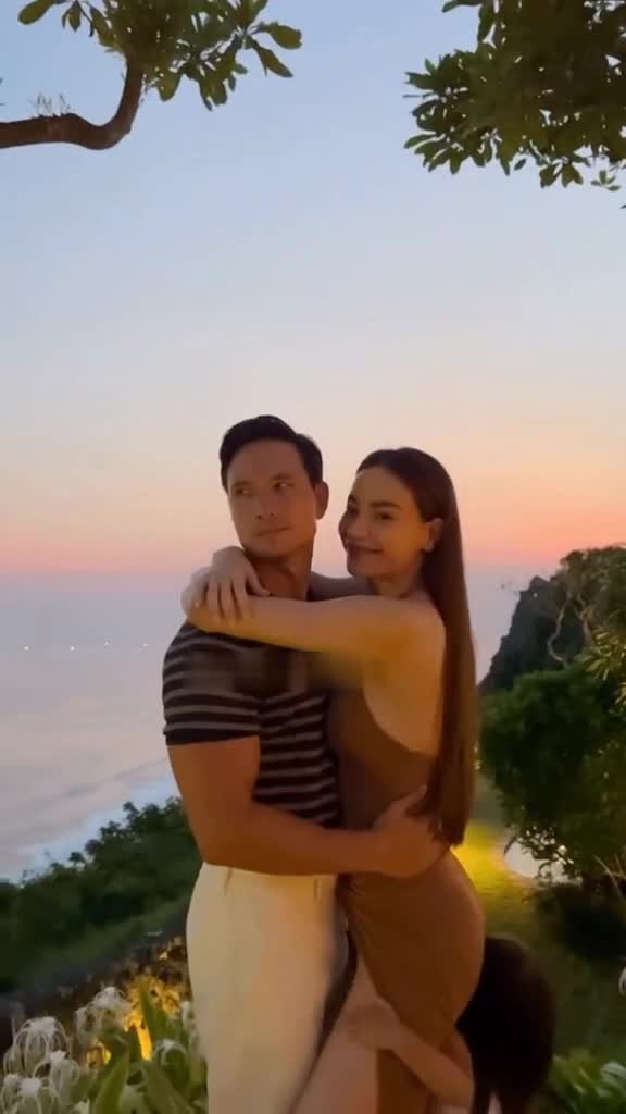 kim-ly-ho-ngoc-ha-phat-cau-luong-o-bali-1688122159.mp4