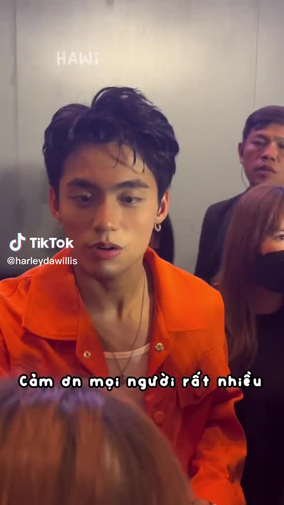 mono-xin-loi-den-nhan-vat-dac-biet-1680496122.mp4