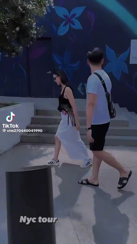 ro-ri-clip-ninh-duong-lan-ngoc-tinh-tu-nam-tay-than-mat-mot-sao-nam-v-1694434749.mp4