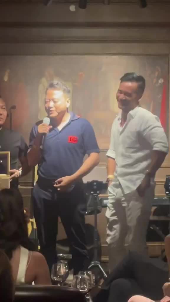 shark-binh-tang-goi-thiet-ke-noi-that-dat-tien-cho-phuong-oanh-dang-len-ke-hoach-ve-to-am-1689308533.mp4