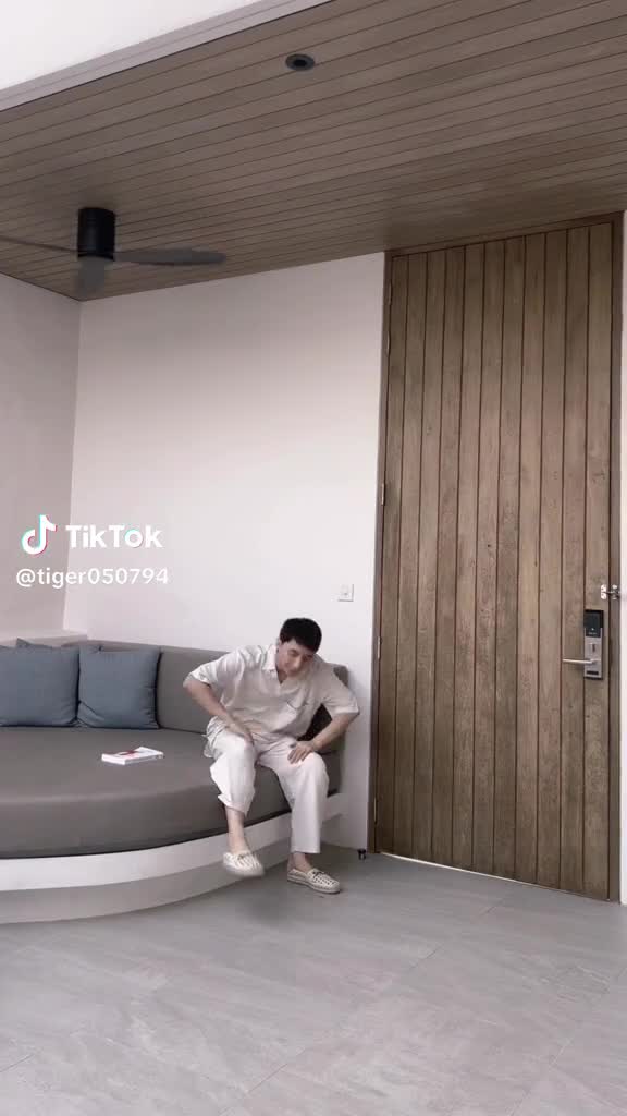 son-tung-1683516407.mp4