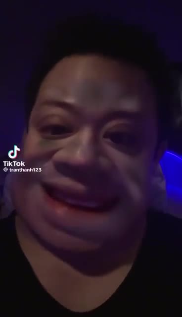 tran-thanh-bat-ngo-noi-chuyen-no-nan-thuc-hu-ra-sao-1691315413.mp4