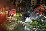 Clip: Khoảnh khắc lốc xoáy càn quét như cuồng phong, 8 người không qua khỏi
