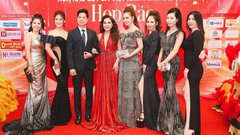 Vương miện Hoa hậu Quý bà Việt Nam Toàn cầu 2022 trị giá 2 tỷ đồng!