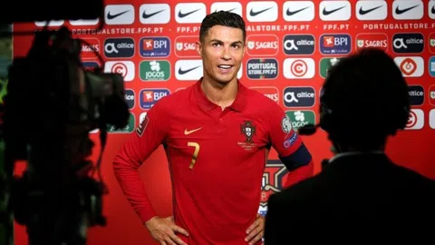 Ngắm nhìn 10 kỷ lục Guinness “đồ sộ” mà Cristiano Ronaldo hiện đang nắm giữ