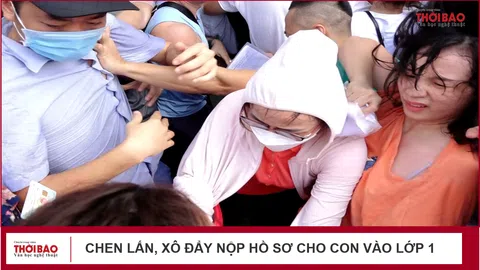 Chen lấn, xô đẩy nộp hồ sơ cho con vào lớp 1