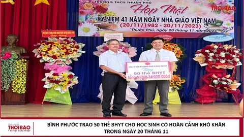 Bình Phước Trao 50 thẻ BHYT cho học sinh có hoàn cảnh khó khăn trong ngày 20 tháng 11