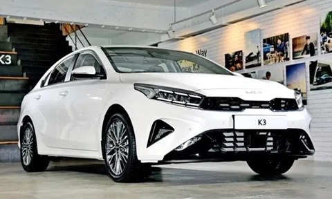 Giá lăn bánh Kia K3 mới nhất tháng 6/2023 'rẻ như cho', áp đảo Toyota Corolla Altis