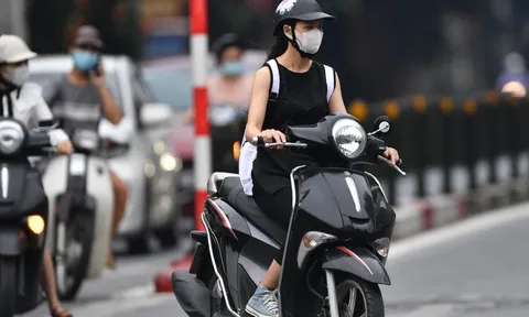 Giao thông Hà Nội trước ngày siết giấy đi đường