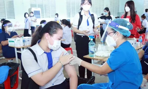 Sở Y tế Tp.HCM yêu cầu tăng số giường thu dung điều trị trẻ em mắc Covid-19