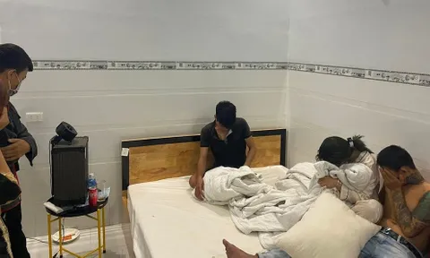 Bình Thuận: Bắt quả tang 6 đối tượng “bay lắc” ở nhà nghỉ.