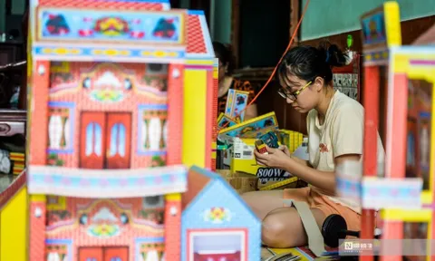 "Thủ phủ" vàng mã nhộn nhịp trước rằm tháng 7