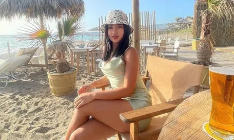 Thí sinh dự thi hoa hậu để lộ vết sẹo lớn trên bụng