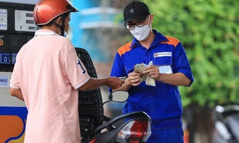Bất ổn thị trường xăng dầu: Minh bạch nguyên nhân, dự báo tình huống