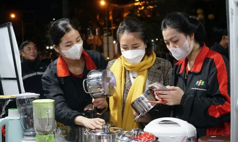 Phiên chợ Tết đặc biệt của công nhân, người lao động