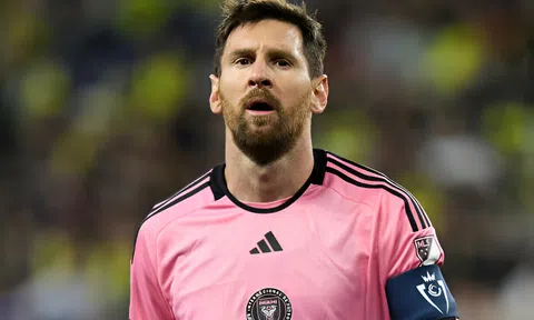 Đẳng cấp nhà Vua, Messi được đối thủ tôn sùng như người hùng