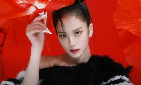 Nhảy ‘cực sung’ theo nhạc của Jisoo (BLACKPINK), 5 nữ MC bất ngờ bị mất việc