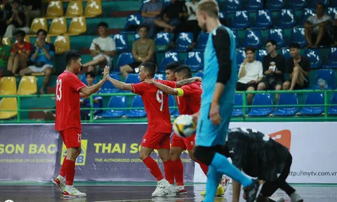 Giải quốc tế của Việt Nam bất ngờ xảy ra cảnh xô xát