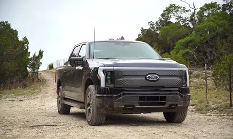 Xe bán tải điện của Ford giảm 25% phạm vi hoạt động khi chở tối đa