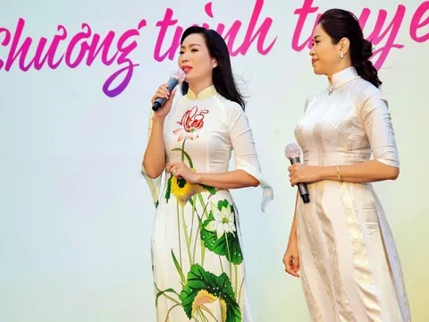 NSƯT Trịnh Kim Chi, MC Quỳnh Hoa lan tỏa tình yêu Áo dài đến sinh viên